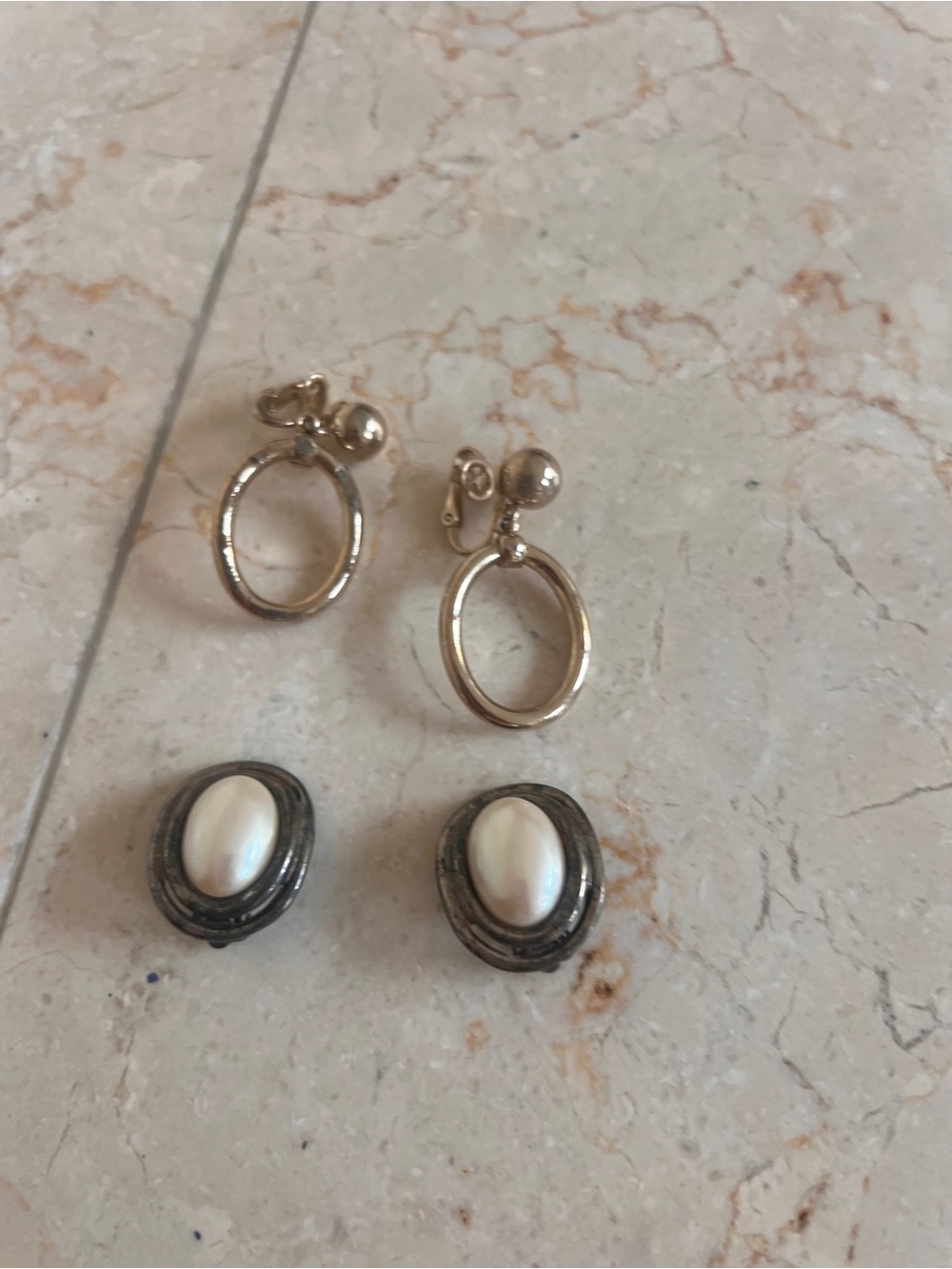 Vintage Classic Gold Hoop Clip-On Earrings with Pearl-Effect Studs